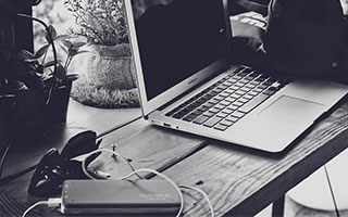 1亿镑豪赌！曼城疯抢顶级边锋，王朝重建能否逆天改命？